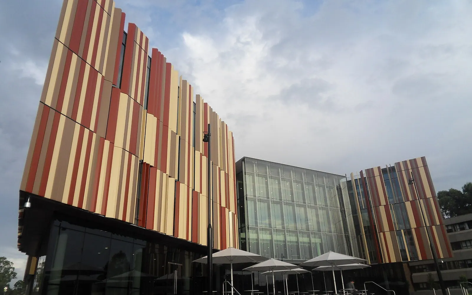 Macquarie Uni Library June 2011