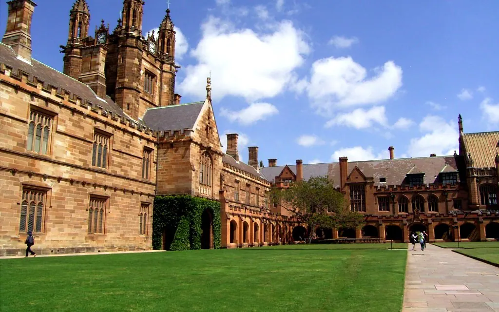 Main Quadrangle of the University of Sydney . Own photo.