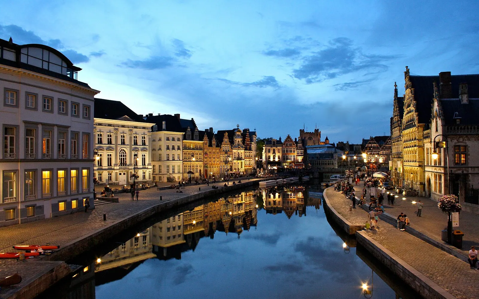 Dusk in Ghent, Graslei