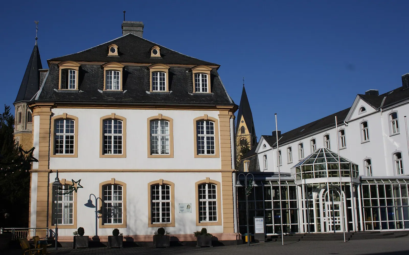Marienburg in Vallendar im Landkreis Mayen-Koblenz (Rheinland-Pfalz), Heerstraße 52, jetzt Sitz der WHU – Otto Beisheim School of Management