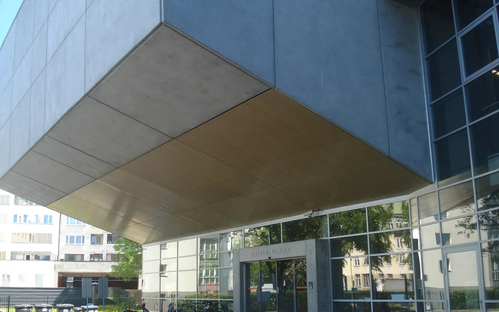 Tallinn University. Mare building, Uus-Sadama 5. Entrance