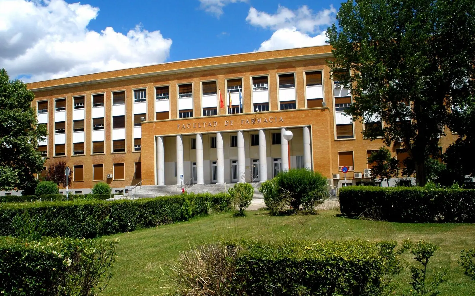 Facultad de Farmacia de la Universidad Complutense de Madrid, en la Ciudad Universitaria