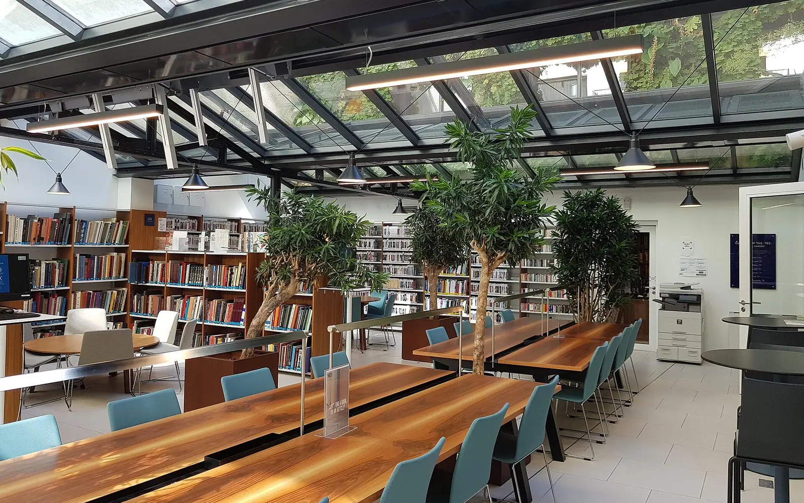The atrium study space of the Quai d'Orsay Learning Commons at AUP.