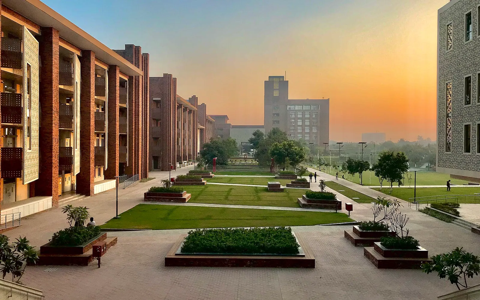 Ashoka University offers a wide range of undergraduate and postgraduate programmes in disciplines including the Arts and Humanities, Economics, and Mathematical and Natural Sciences. Interdisciplinarity is at the heart o
