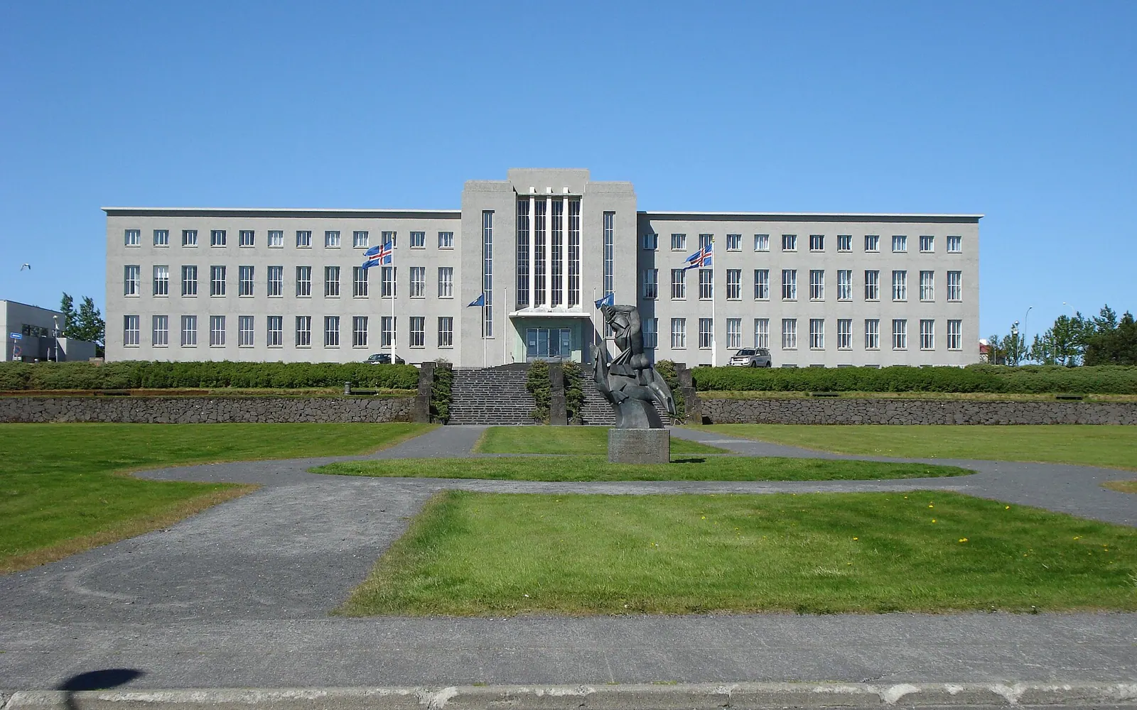 HÍ, Háskóli Íslands, University of Iceland; architect: Guðjón Samúelsson