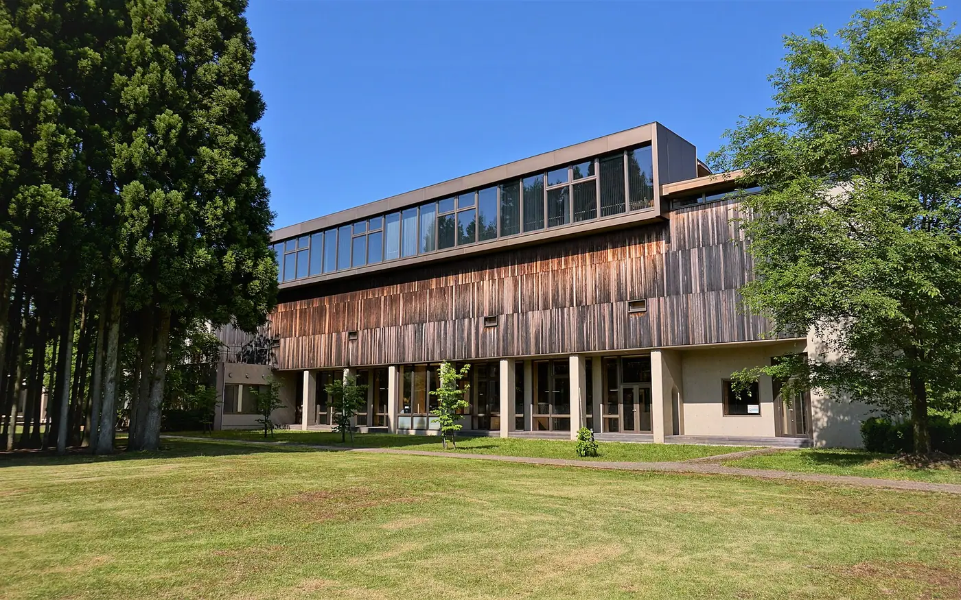 ​国際教養大学中嶋記念図書館