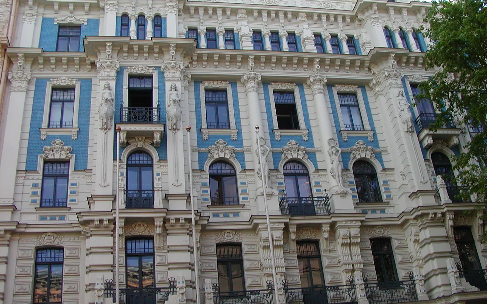 Building at Strelnieku iela 4a, architect Mikhail Eisenstein