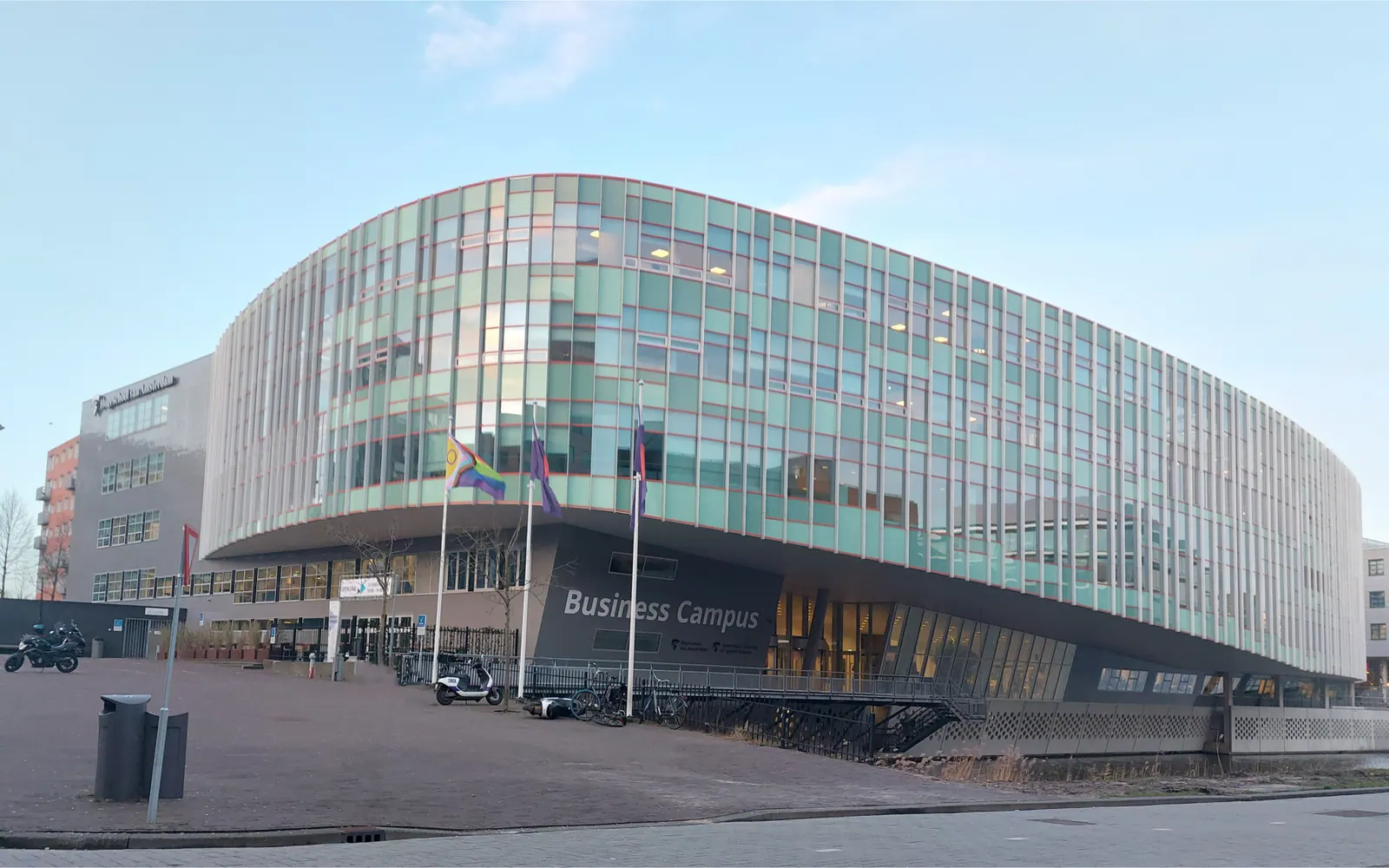 CORRY TENDELOOHUIS