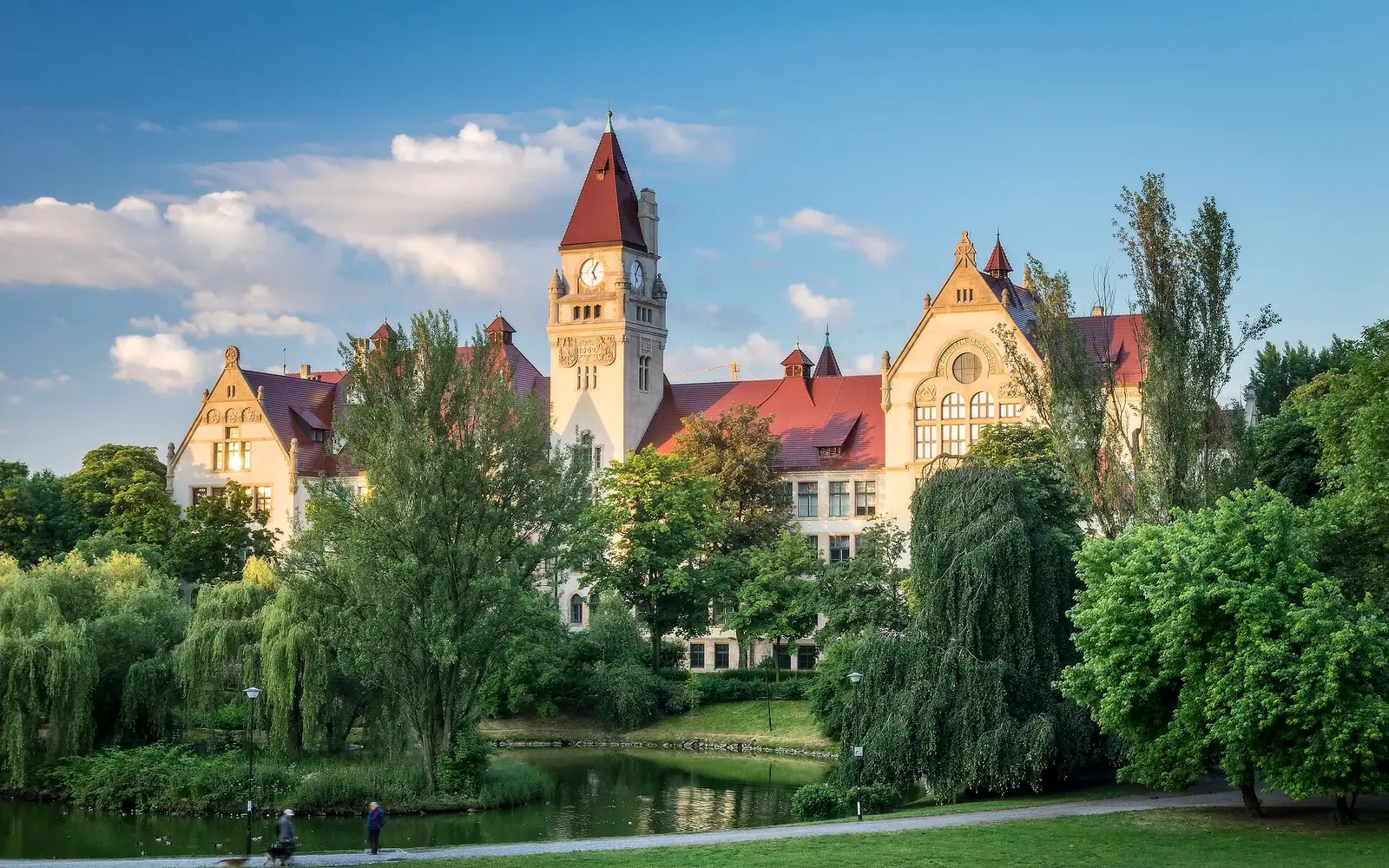 Wrocław University of Science and Technology , Faculty of Architecture (E1 Building, "Staatsbauschule" designed by Karl Klimm , pl:Richard Plüddemann ), 1901-1903. View from the Nowowiejski park (Park Stanisława Tołpy, W