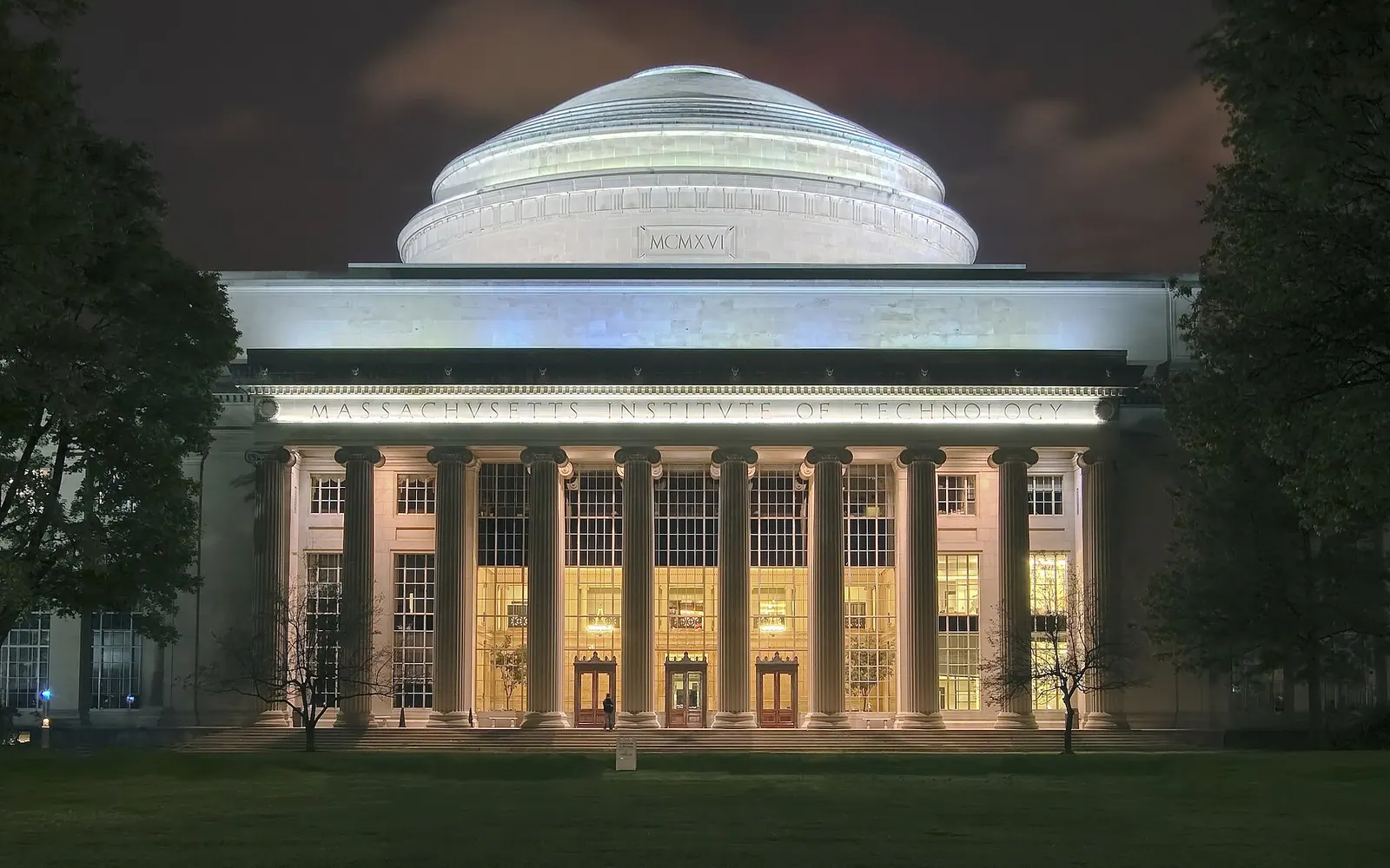 A HDR image of the dome at the MIT campus. This version edited by reducing exposure (to save the highlights), applying highlight recovery (to save highlights), some curves work, noise reduction and some cropping.